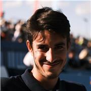 Étudiant en école de commerce